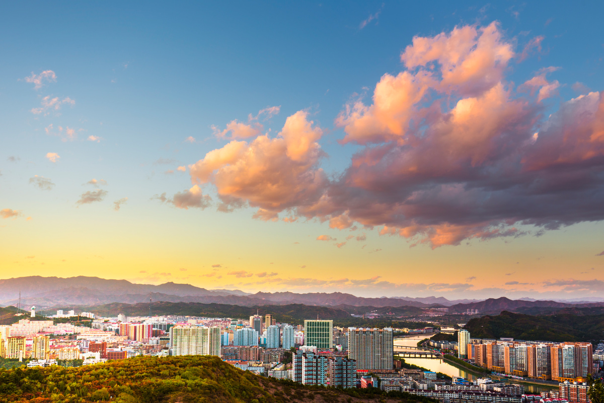 承德,高科技革新力量,重塑未来生活体验之城